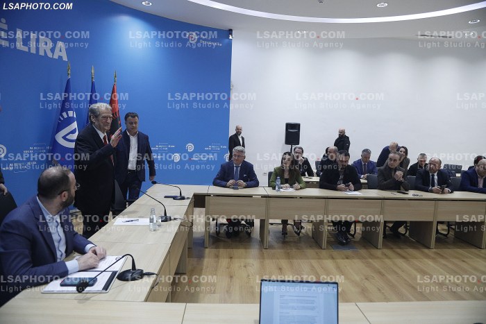 Mbledhje e kryesise se PD