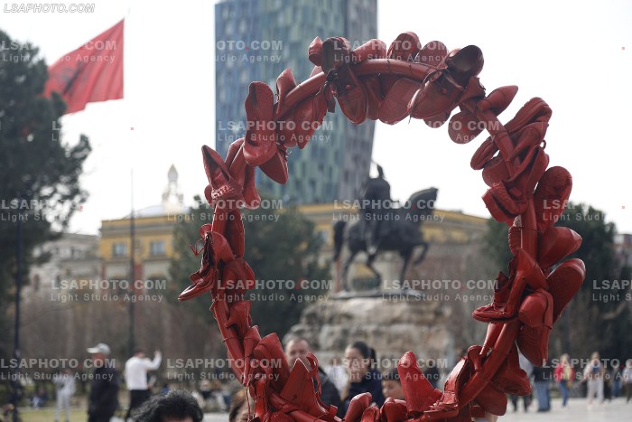 8 Marsi ne Tirane