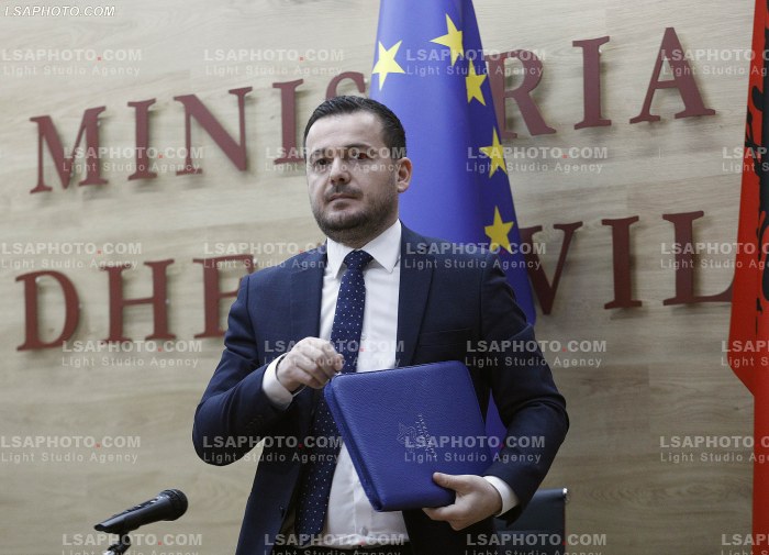 Konference e ministrit Andis Salla