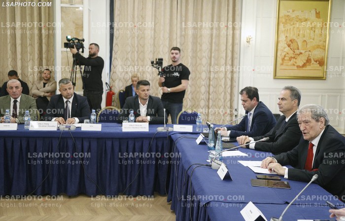 Takim i PD per reformen territoriale