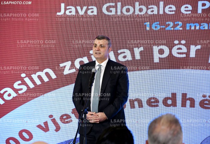 Ceremonia e Javes Globale te Parase 2026
