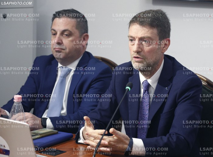 Hoxha ne Komisionin Parlamentar per Evropen