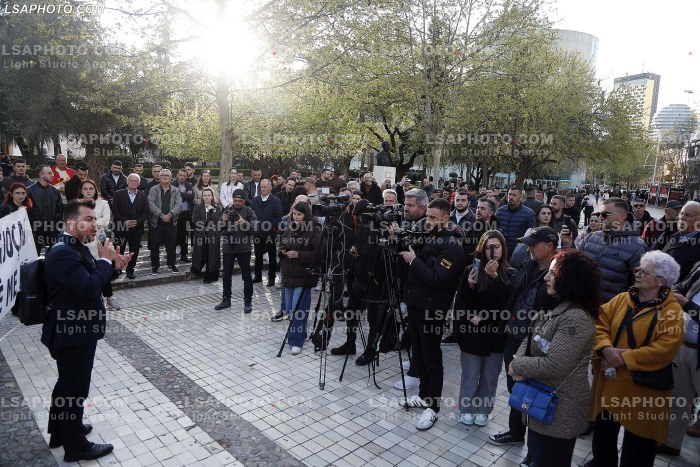 Proteste kunder TID Durres