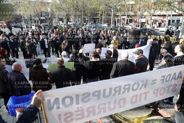 Proteste kunder TID Durres