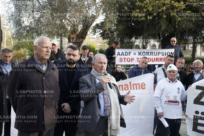 Proteste kunder TID Durres