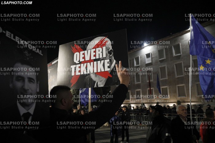 Proteste e PD ne Tirane