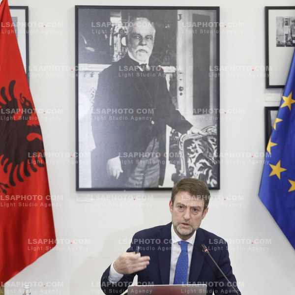 HOXHA PER INTEGRIMIN EUROPIAN