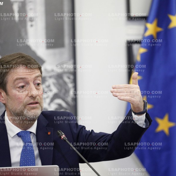 HOXHA PER INTEGRIMIN EUROPIAN