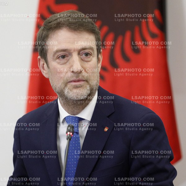 HOXHA PER INTEGRIMIN EUROPIAN