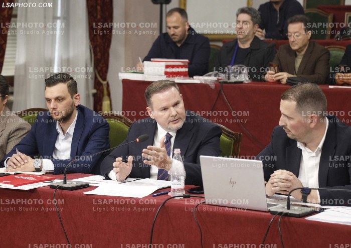 Mbledhje e komisionit per reformen territoriale