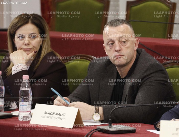 Mbledhje e komisionit per reformen territoriale