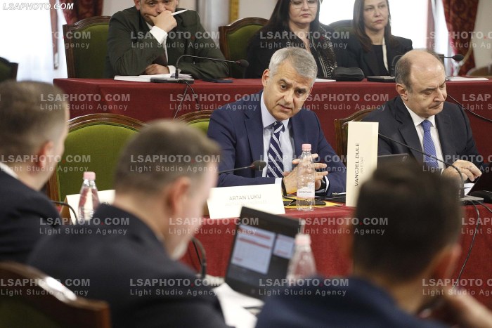 Mbledhje e komisionit per reformen territoriale
