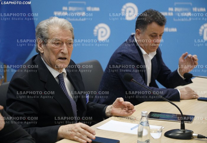 Sali Berisha ne Mbledhje