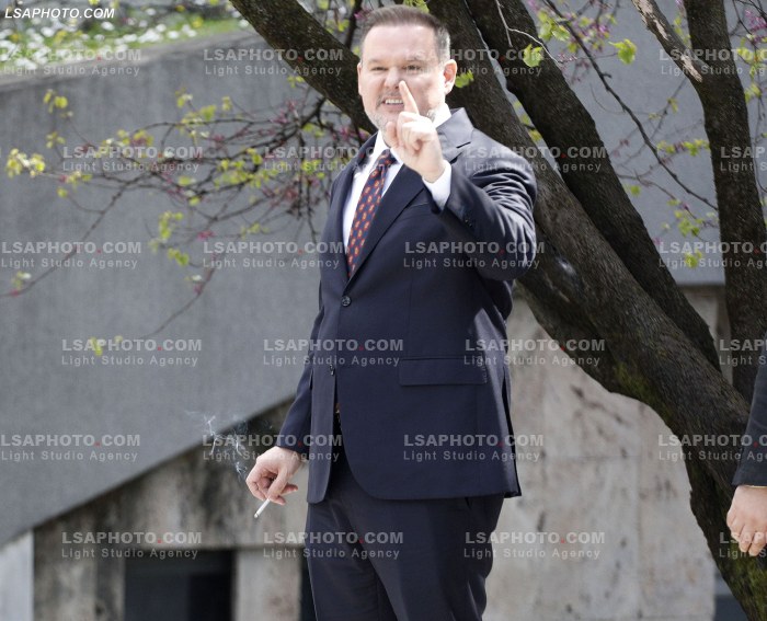 Rama takohet me Kryetaret e Bashkise ne Pallatin e Kongreseve