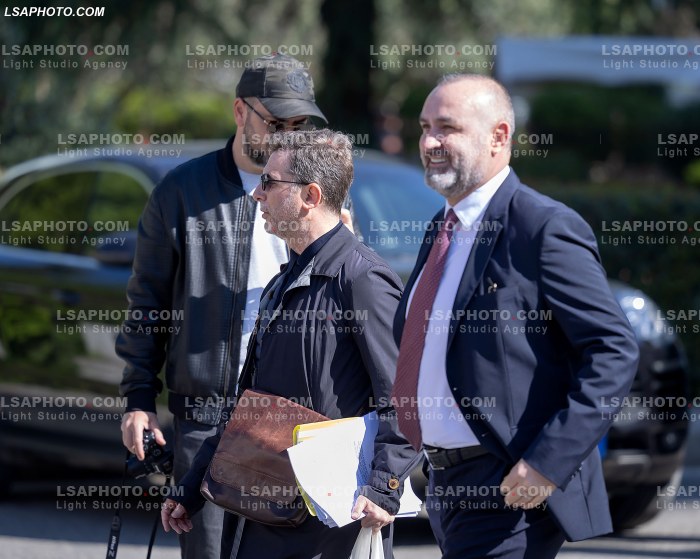 Deputete dhe Ministra jashte parlamenti