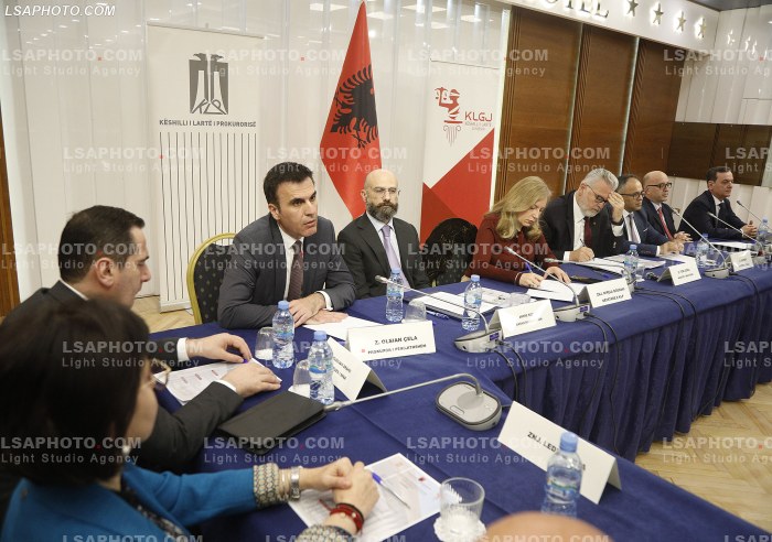 Mbledhja e pare e perbashket e KLGJ dhe KLP