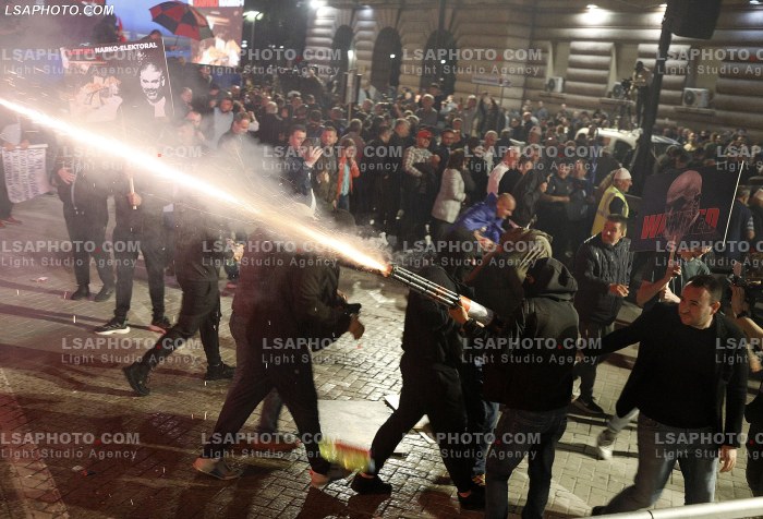 Proteste e PD para Kryeministrise