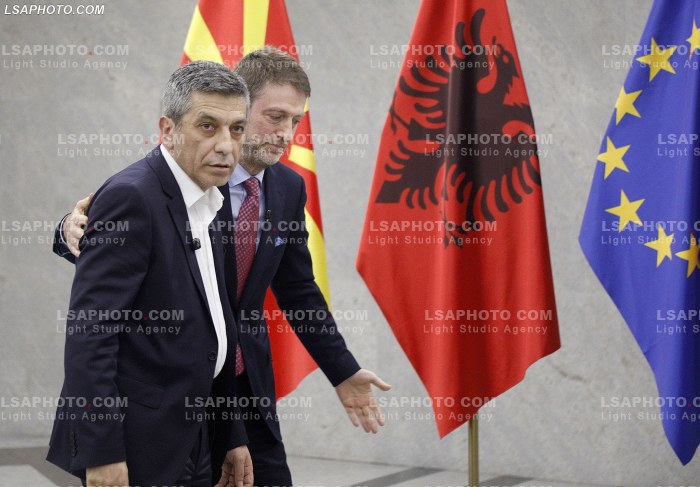 Konference e Ferit Hoxhes dhe Izet Mexhitit