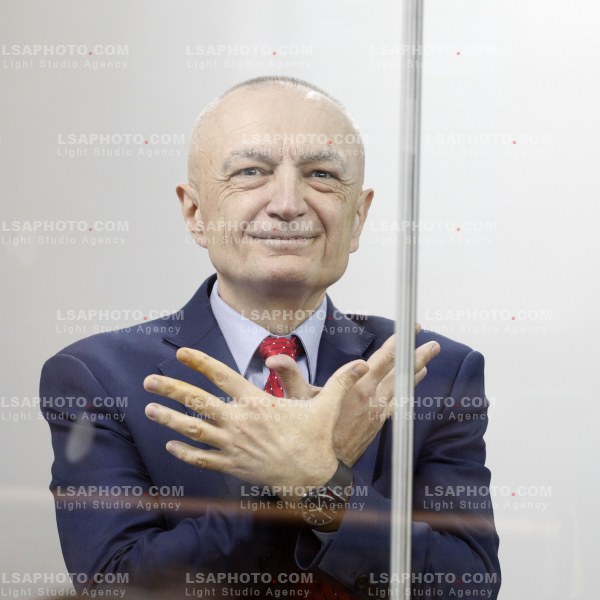 Gjykimi ndaj Metes dhe Kryemadhit ne GJKKO