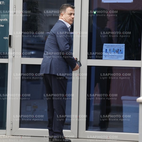 Deputetet e PD dhe PL ne Gjyqin e Metes