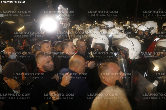 Proteste e Partise Demokratike para kryeministrise