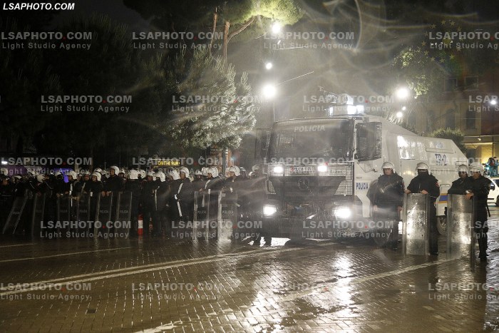 Proteste e Partise Demokratike para kryeministrise