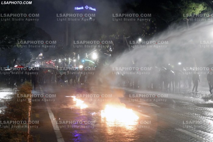 Proteste e Partise Demokratike para kryeministrise