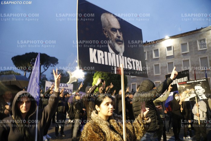 Proteste e Partise Demokratike para kryeministrise