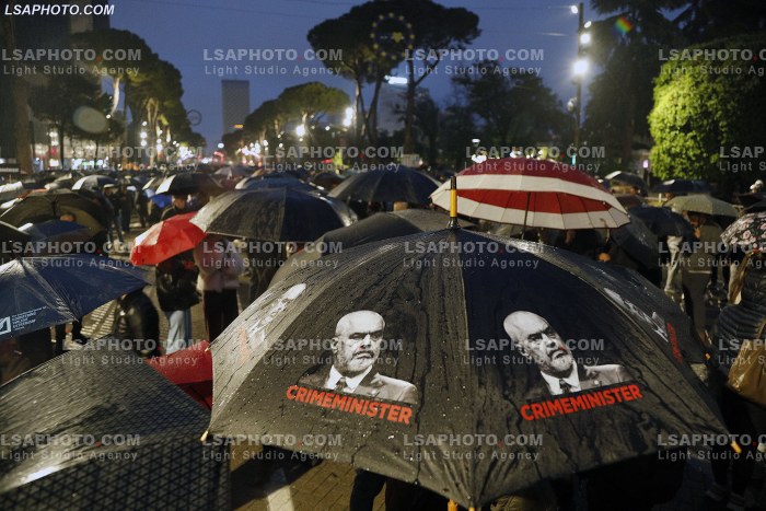 Proteste e Partise Demokratike para kryeministrise