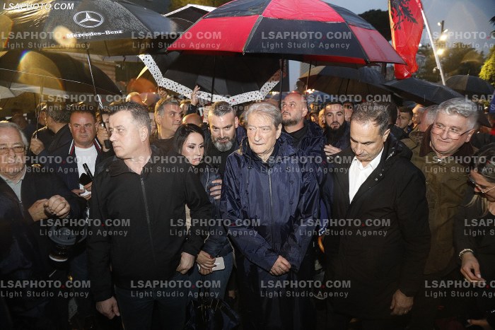 Proteste e Partise Demokratike para kryeministrise