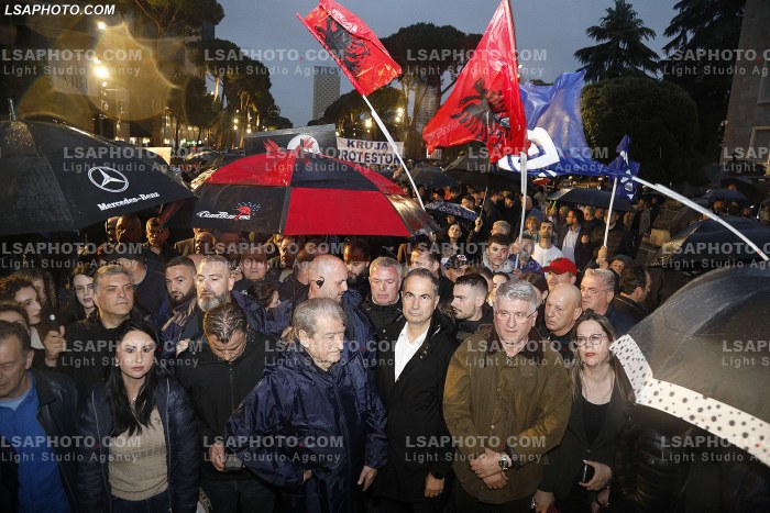 Proteste e Partise Demokratike para kryeministrise