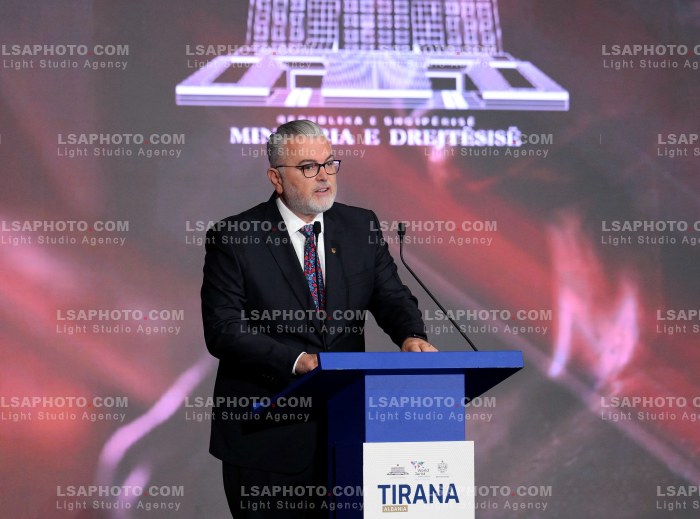 Kongresi nderkombetar i Ligjit ne Tirane