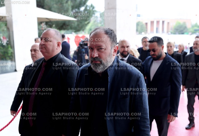 Homazhet per Servet Pellumbin