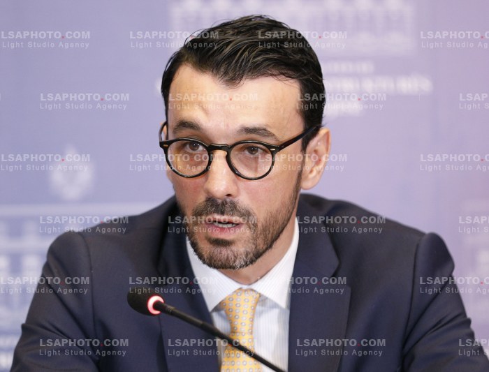 Enea Karakaci ne konference per shtyp