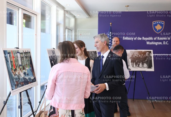 Ekspozita e Fotografit Hazir Reka ne Ambasaden e Kosoves ne Washington DC.