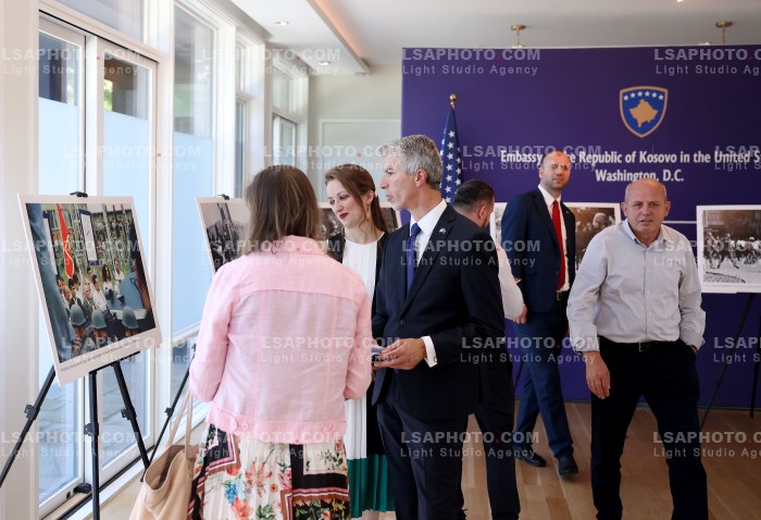 Ekspozita e Fotografit Hazir Reka ne Ambasaden e Kosoves ne Washington DC.
