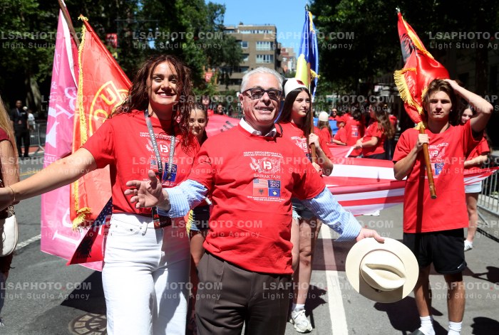 Parada e Shqiptareve ne New York e Organizuar nga Albanian Roots