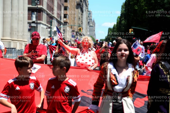 Parada e Shqiptareve ne New York e Organizuar nga Albanian Roots