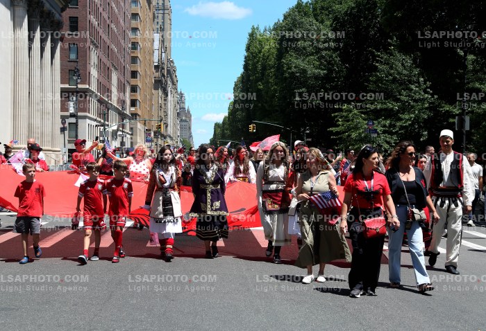 Parada e Shqiptareve ne New York e Organizuar nga Albanian Roots