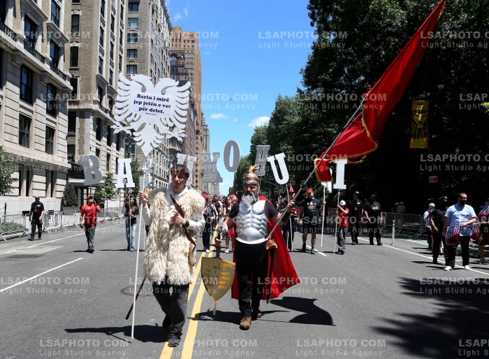 Parada e Shqiptareve ne New York e Organizuar nga Albanian Roots