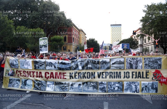 Protesta e Qytetareve para Kryeministrise ne Diten e 27
