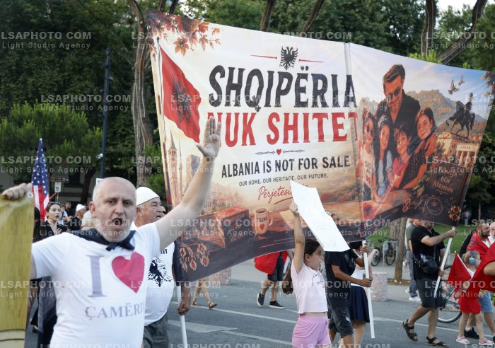 Protesta e Qytetareve para Kryeministrise ne Diten e 27
