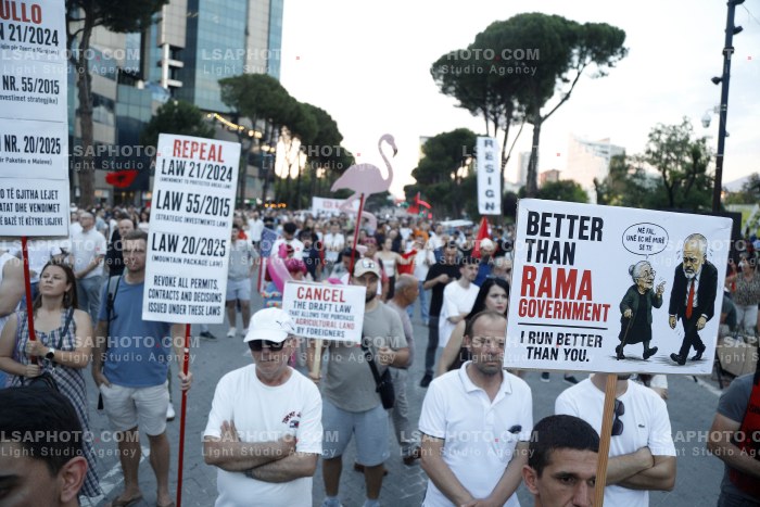 Protesta e Qytetareve para Kryeministrise ne Diten e 27