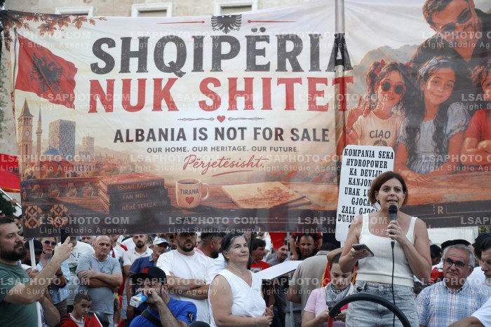 Protesta e Qytetareve para Kryeministrise ne Diten e 28