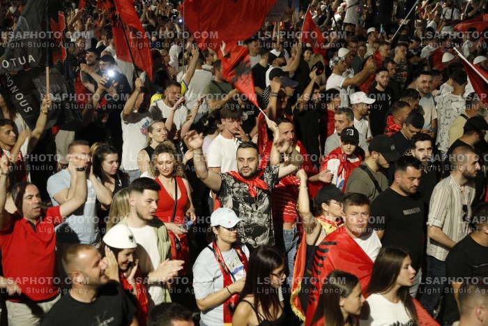 Protesta e Qytetareve para Kryeministrise ne Diten e 35