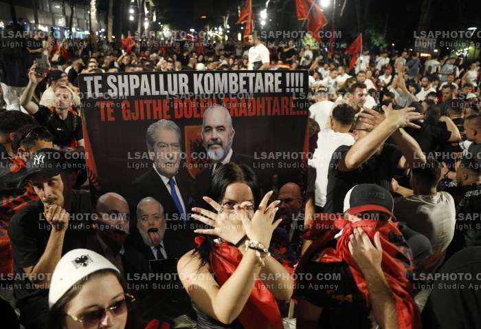 Protesta e Qytetareve para Kryeministrise ne Diten e 35