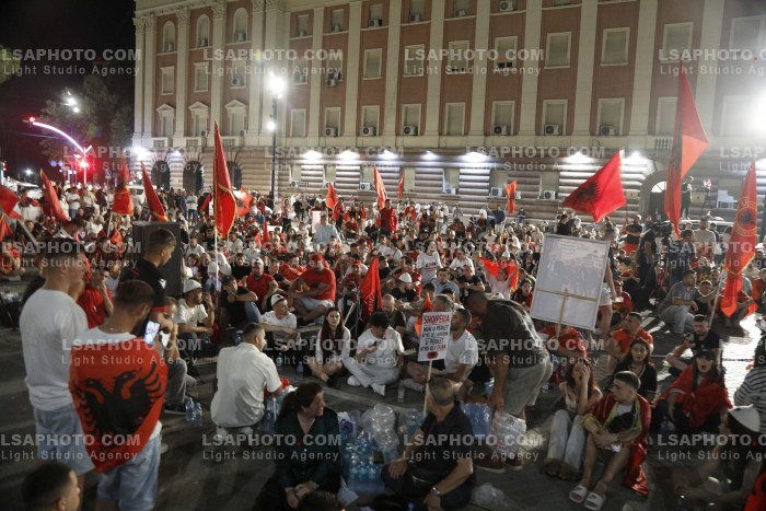 Protesta e Qytetareve para Kryeministrise ne Diten e 35