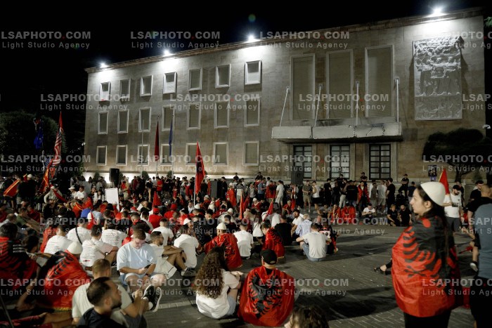 Protesta e Qytetareve para Kryeministrise ne Diten e 35