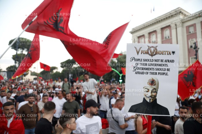 Protesta e Qytetareve para Kryeministrise ne Diten e 35