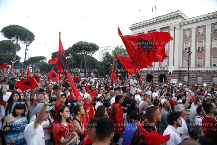 Protesta e Qytetareve para Kryeministrise ne Diten e 35